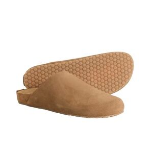 CHILI Made in Spain Suede Flog Slip On 9 NWOT